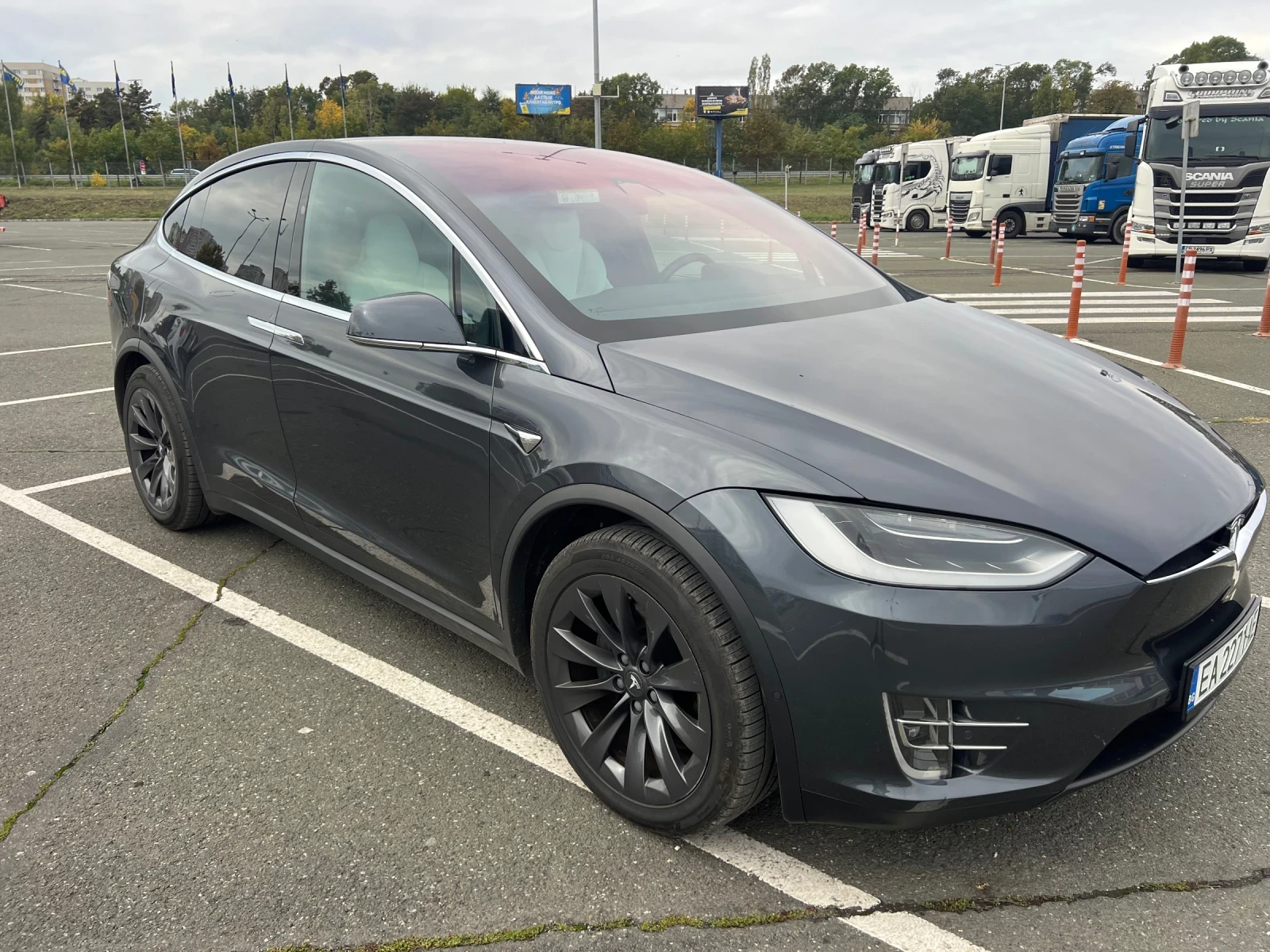 Tesla Model X 75d, снимка 1
