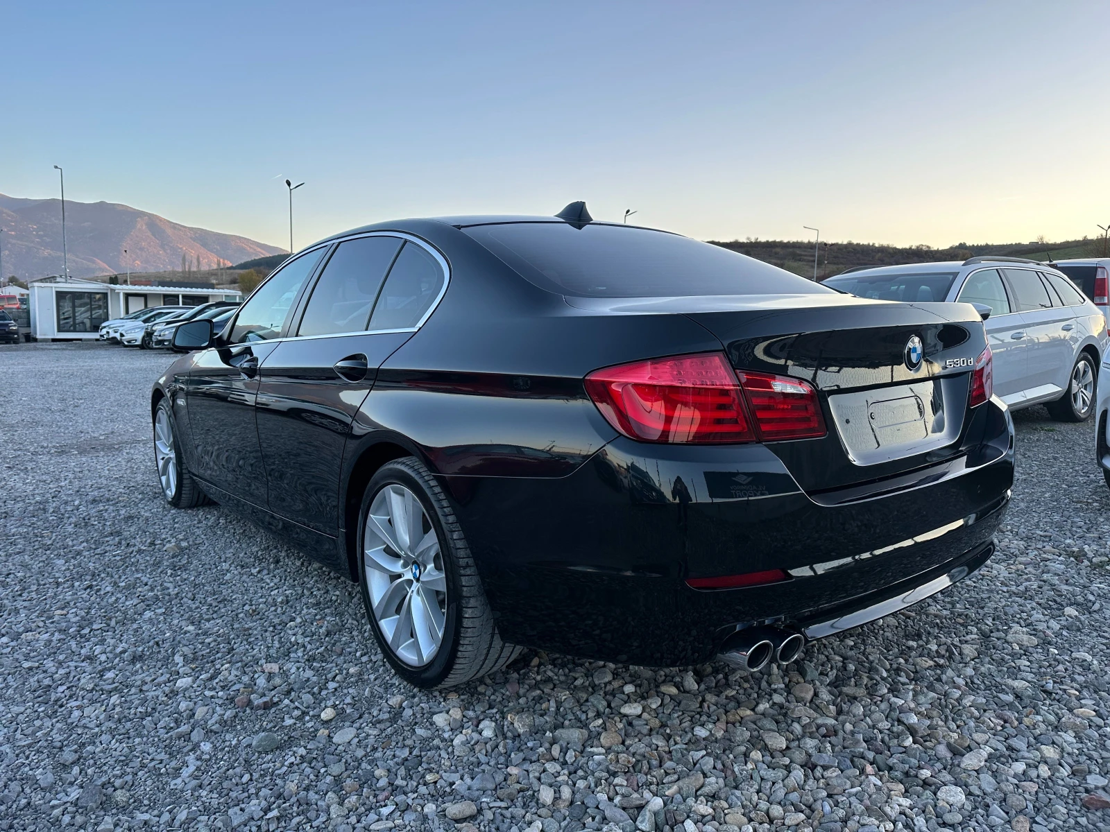 BMW 530 d 245cv A - изображение 3