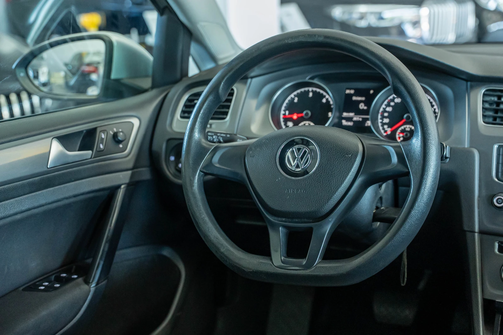 VW Golf 1.6 TDI | Mobile.bg   13