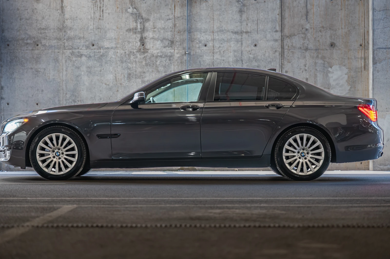 BMW 740 F01 740XD - изображение 5