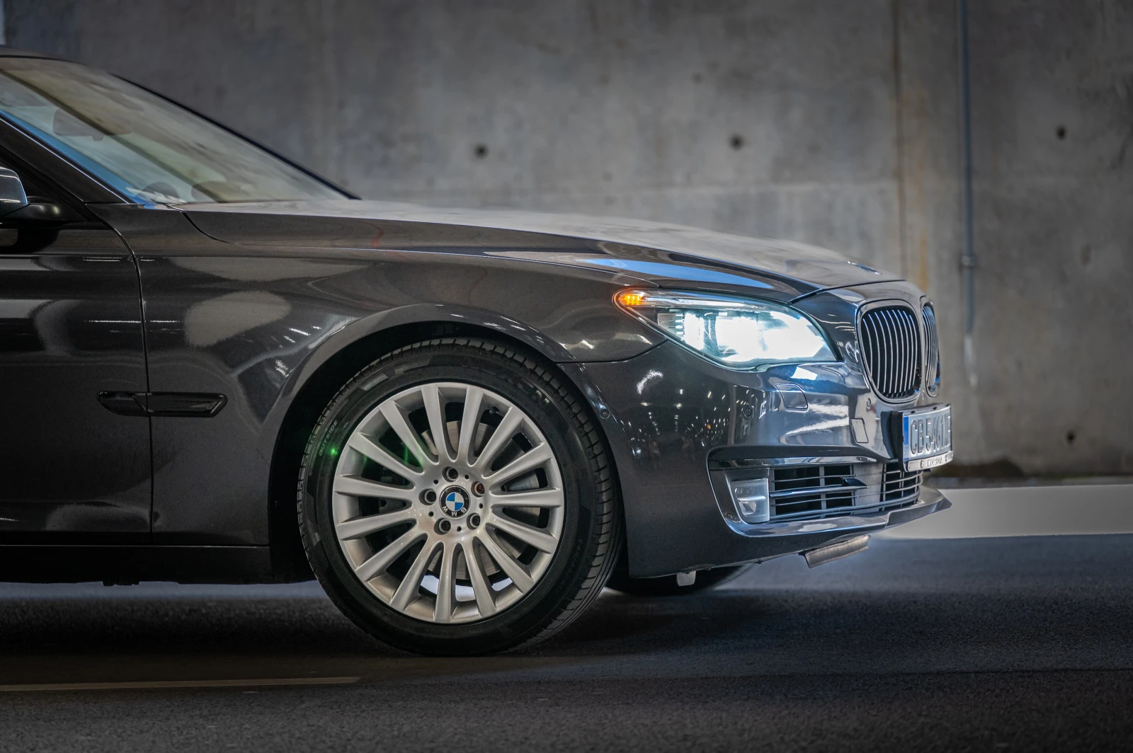 BMW 740 F01 740XD - изображение 7
