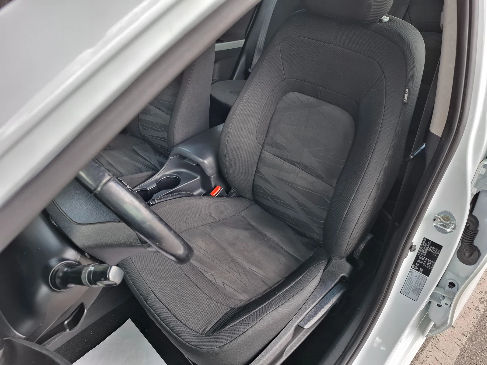 Kia Ceed 1.4 CRDi LED EURO6 NAVI  - изображение 7