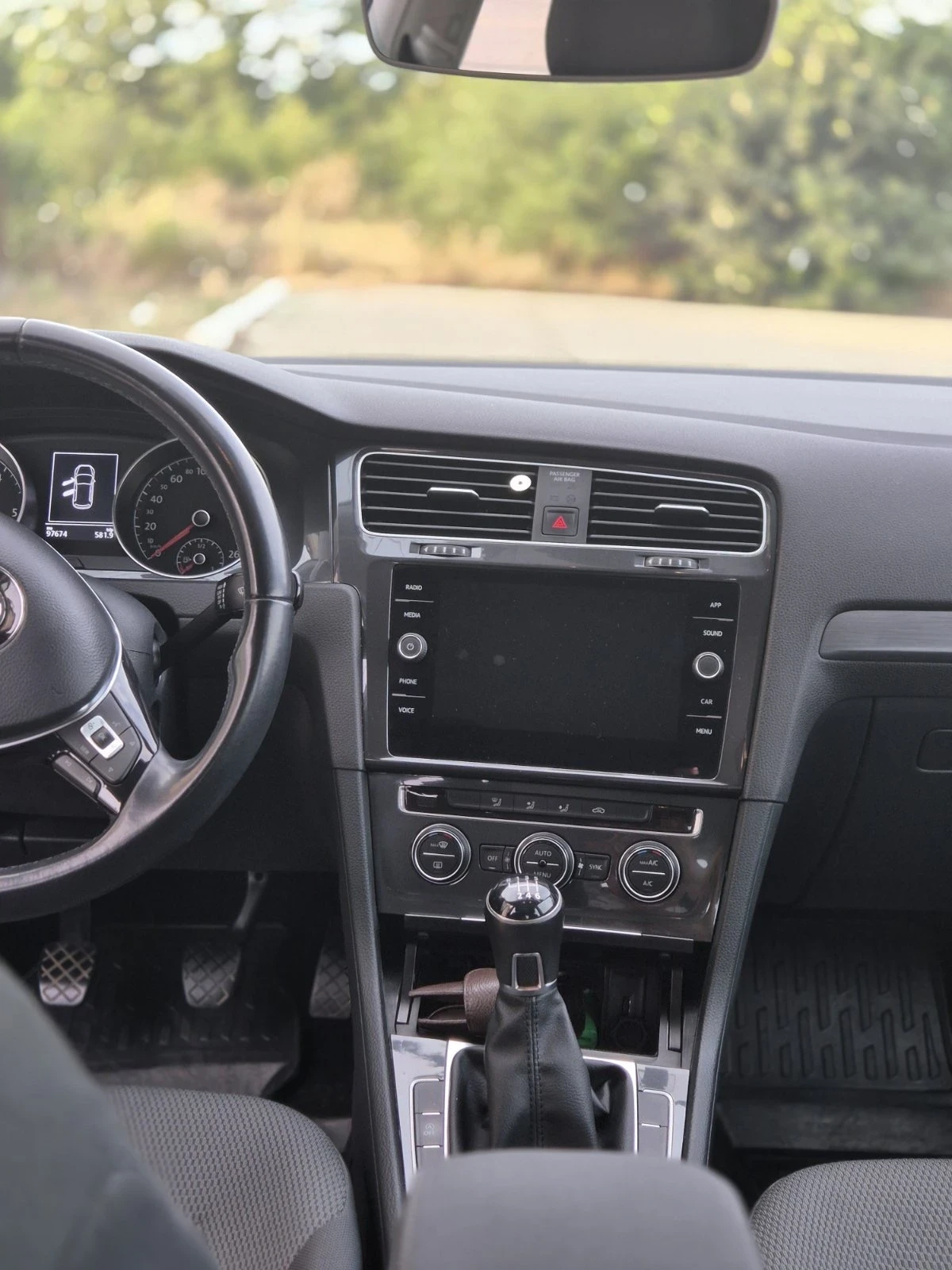 VW Golf 7.5 2.0tdi - изображение 6