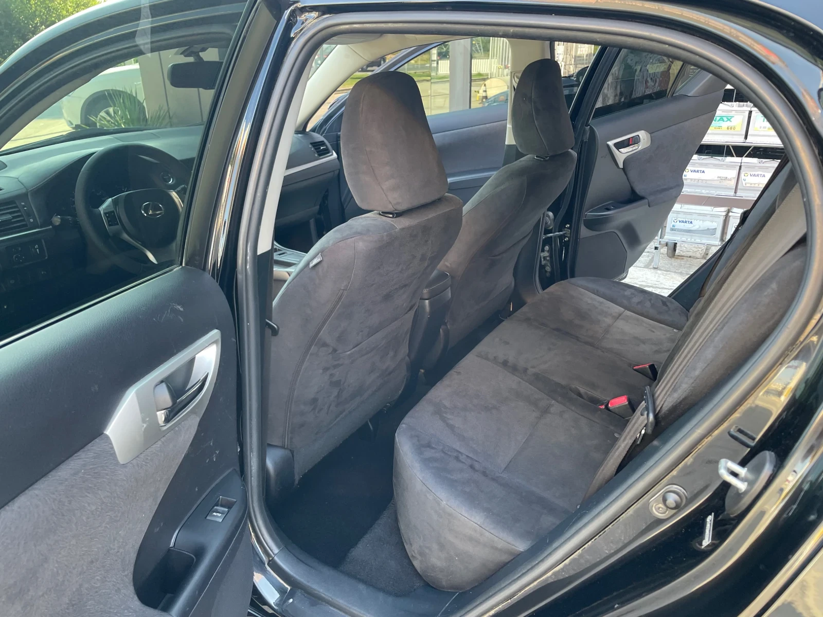 Lexus CT 200h 1.8 HYBRID - изображение 8