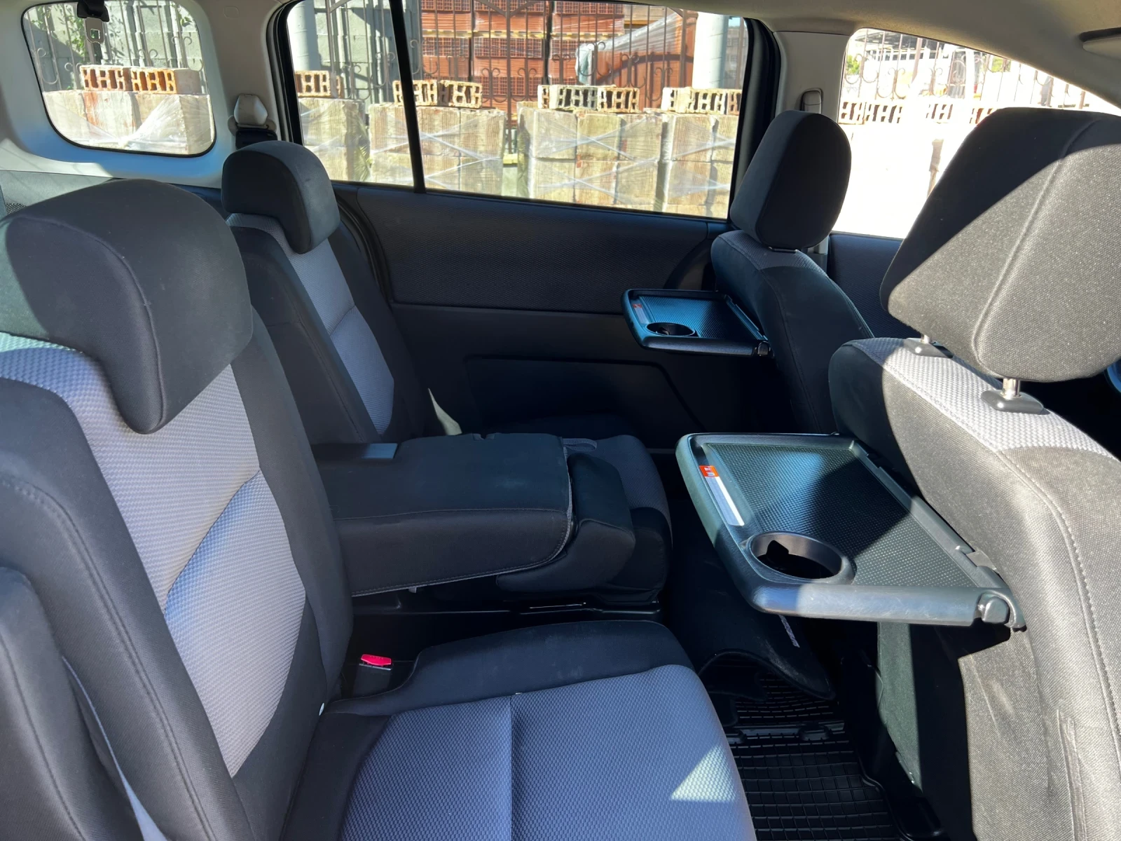 Mazda 5  - изображение 8