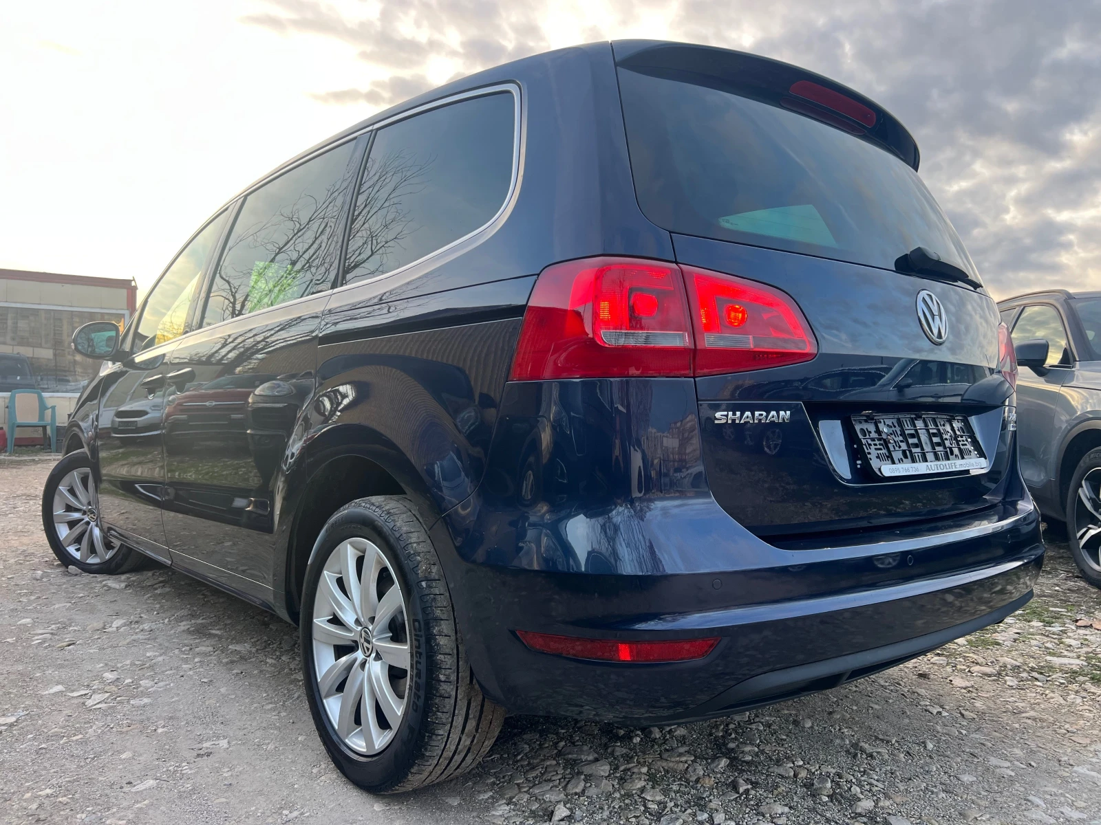 VW Sharan 2.0TDI HIGHLINE DSG 6+ 1  - изображение 4