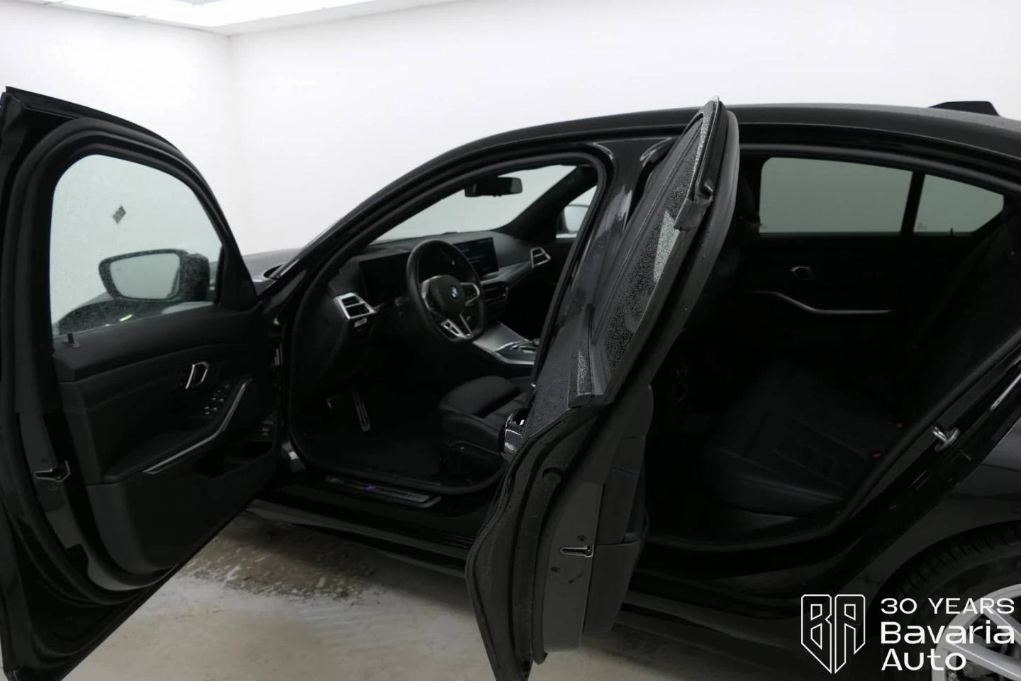 BMW 330 i xDrive M Sport Paket Sportautomatic | Mobile.bg   5