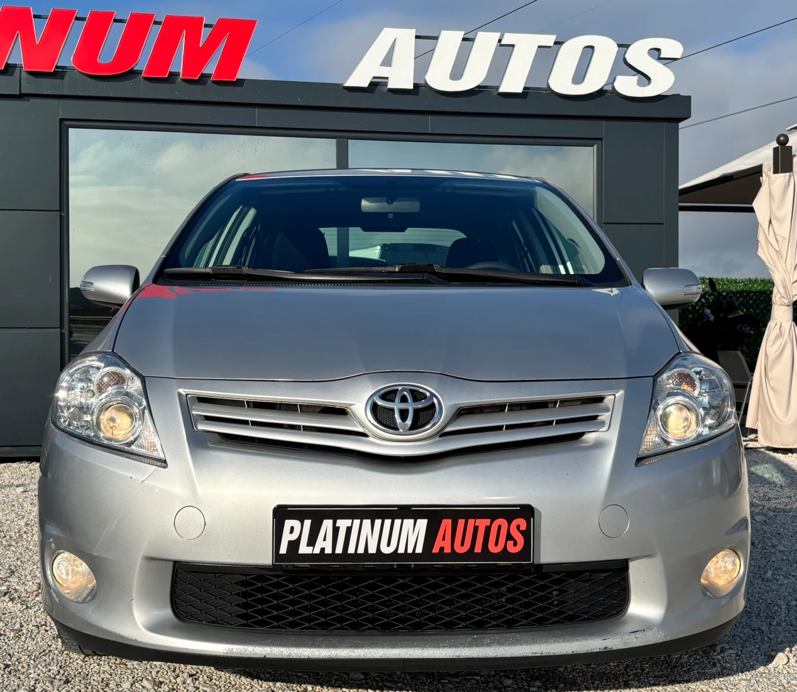 Toyota Auris 2.0D/6 ��������/������/�����������/BLUETOOTH | Mobile.bg � ����������� 2