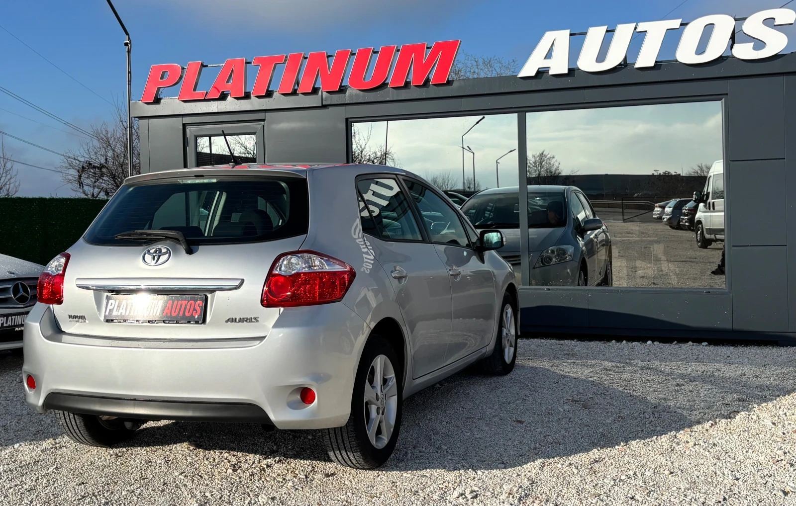 Toyota Auris 2.0D/6 ��������/������/�����������/BLUETOOTH | Mobile.bg � ����������� 5