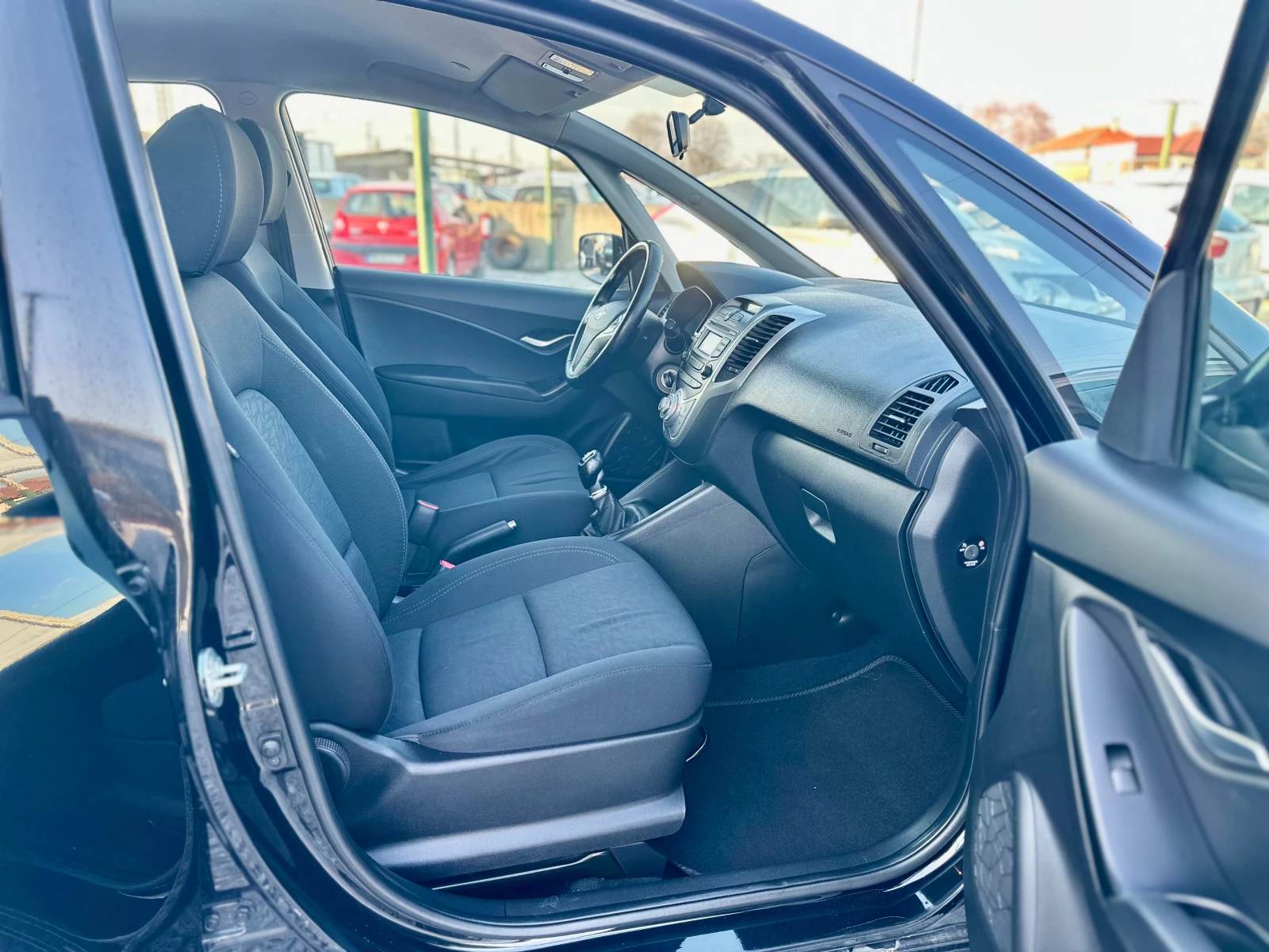 Hyundai Ix20 1.4 CRDI - изображение 9