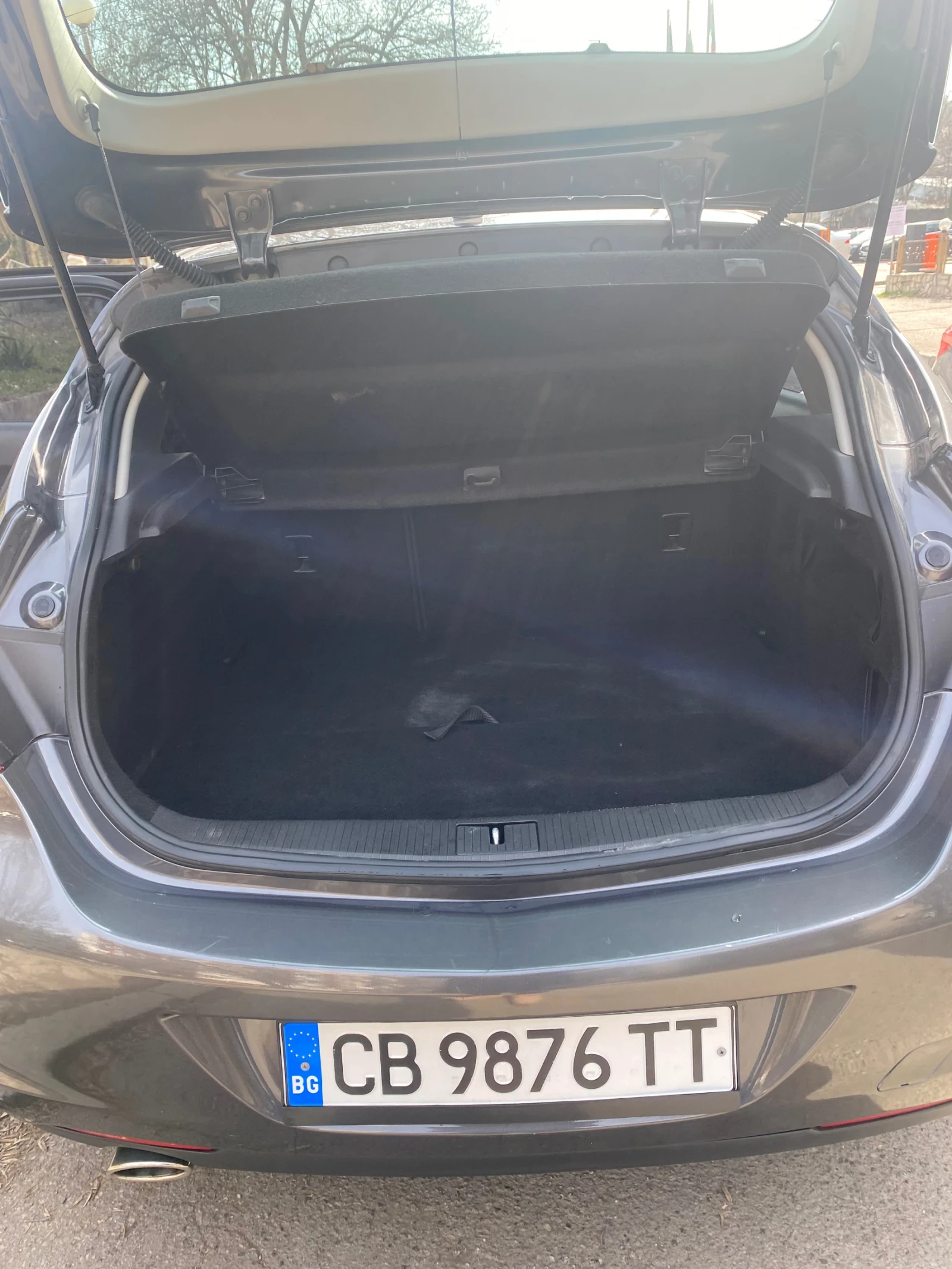 Opel Astra, снимка 9 - Автомобили и джипове - 54008428