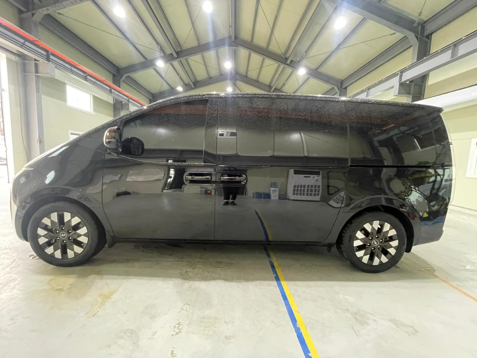 Hyundai Staria 3.5 V6 LPG ! 6+ 1 ! Inspiration ! | Mobile.bg � ����������� 4