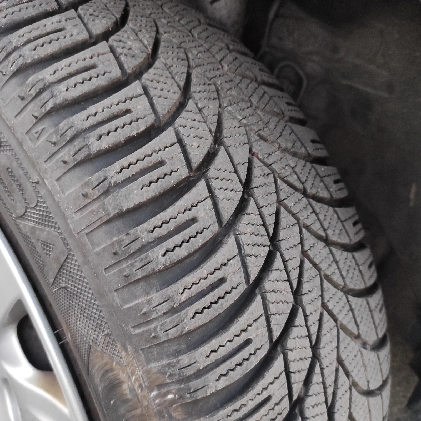 Toyota Verso, снимка 6 - Автомобили и джипове - 54402878