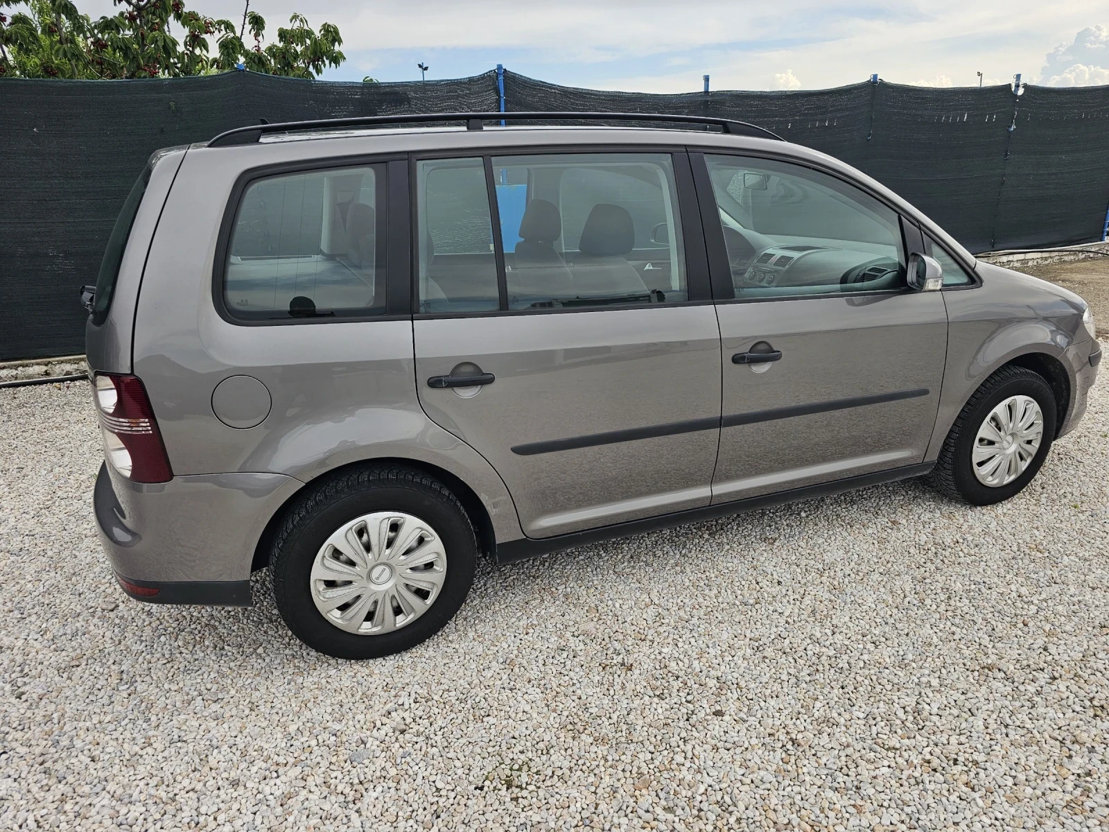 VW Touran 1.9 TDI 6 скорости 90 кн.с, снимка 3 - Автомобили и джипове - 54780894