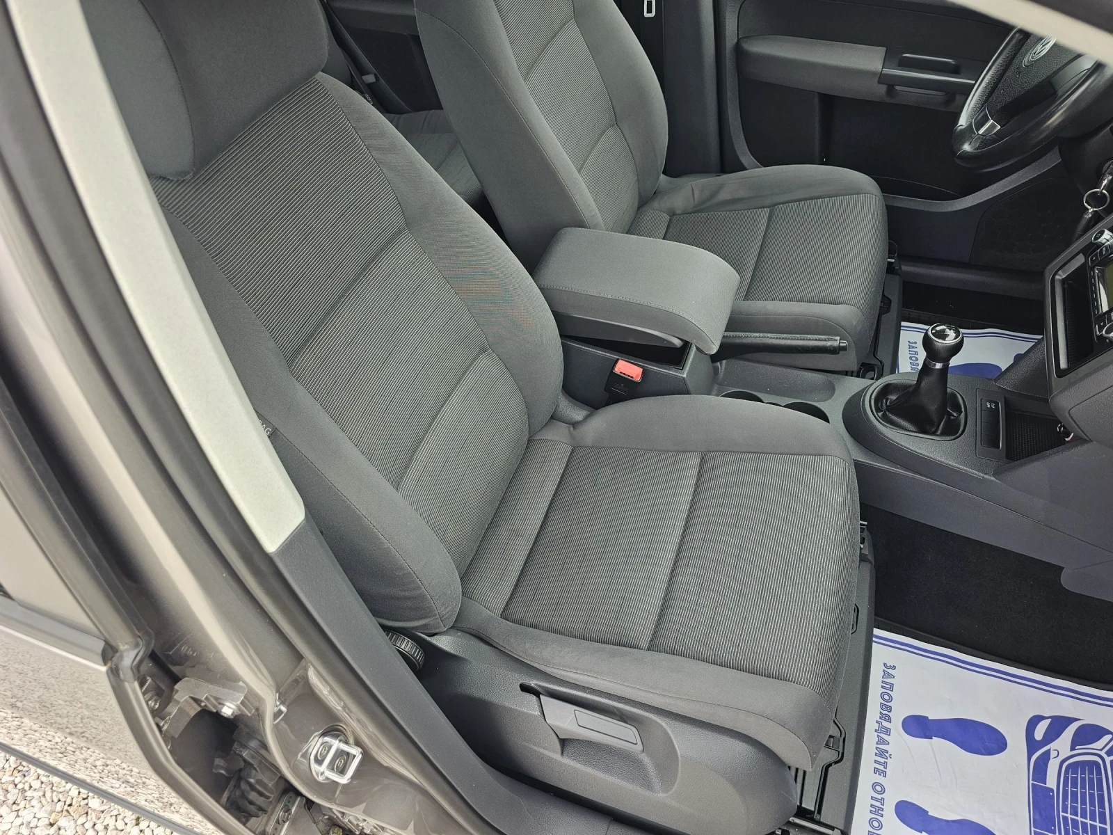 VW Touran 1.9 TDI 6 скорости 90 кн.с, снимка 11 - Автомобили и джипове - 54780894