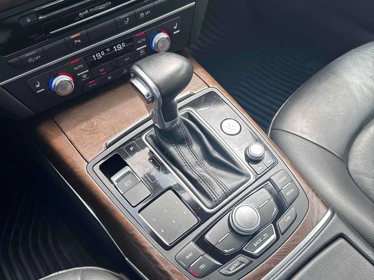Audi A7 * 3.0 Premium * CARFAX * ��� ������������ ������ | Mobile.bg � ����������� 17