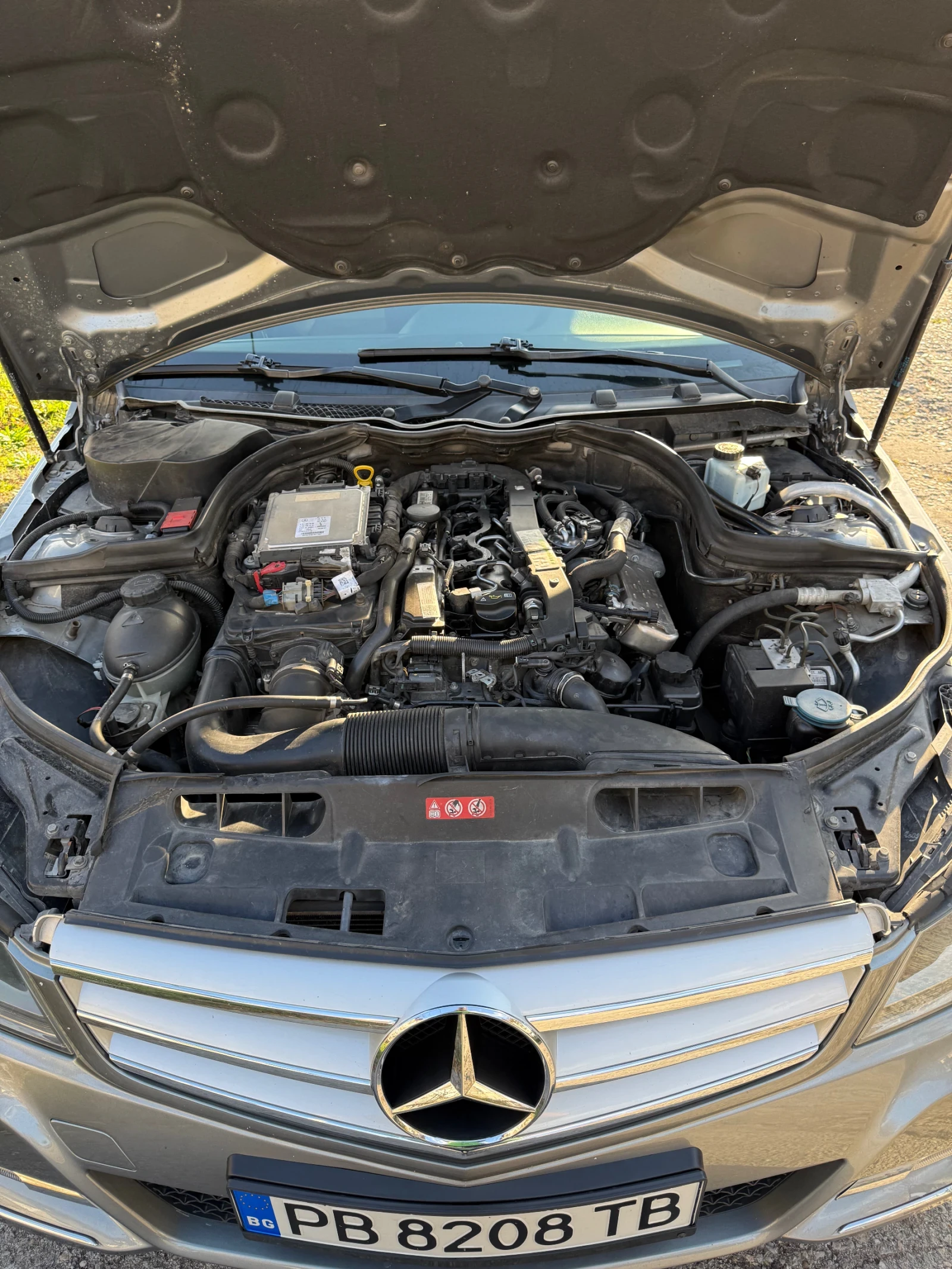 Mercedes-Benz C 180 W 204 facelift, снимка 6 - Автомобили и джипове - 55499849