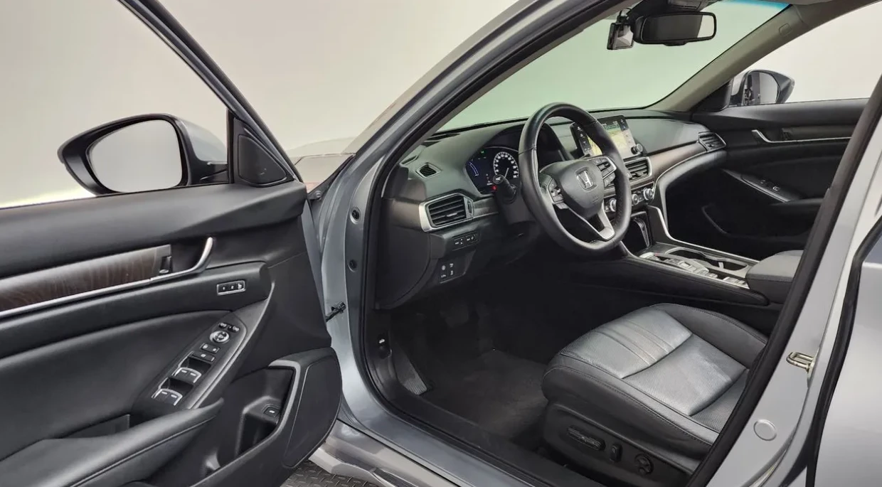 Honda Accord 2.0 Хибрид, снимка 8 - Автомобили и джипове - 55007902