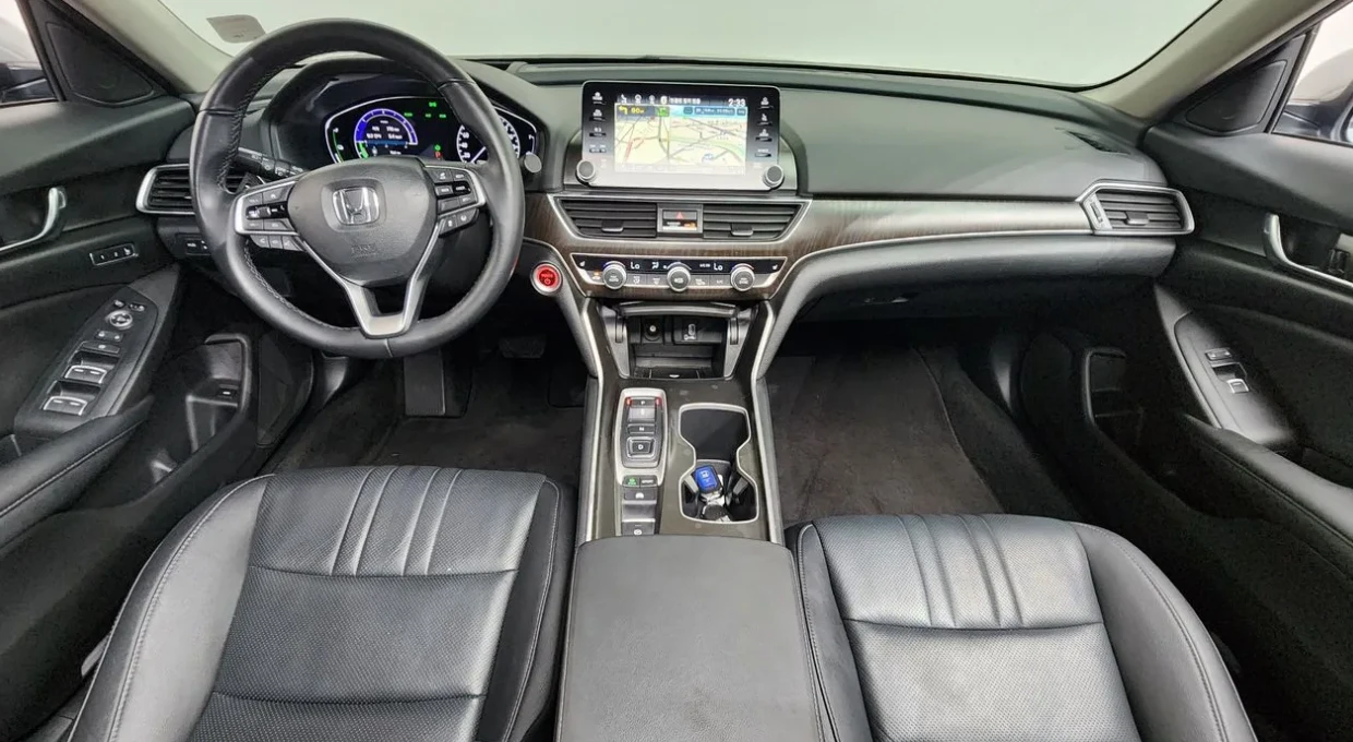 Honda Accord 2.0 Хибрид, снимка 3 - Автомобили и джипове - 55007902