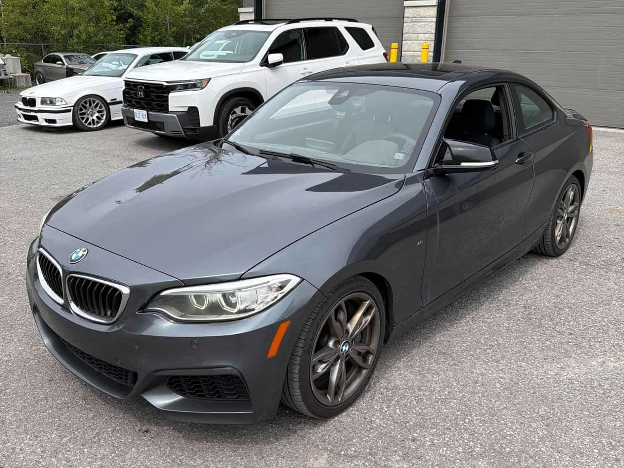BMW 240 * xDrive * ЛИЦЕНЗИРАН ДИЛЪР * CARFAX, снимка 10 - Автомобили и джипове - 55593372