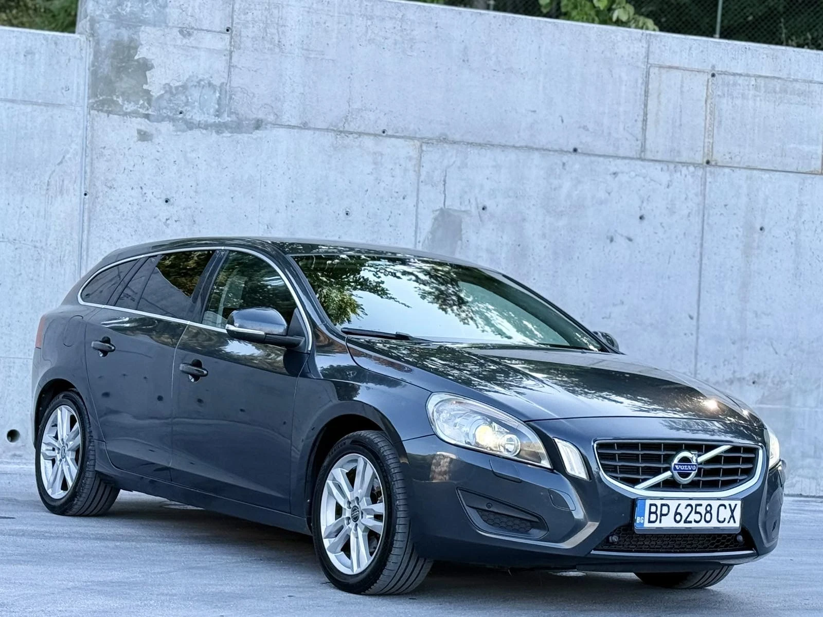 Volvo V60 Volvo V60 - 2.0D, 163кс, снимка 7 - Автомобили и джипове - 55728697
