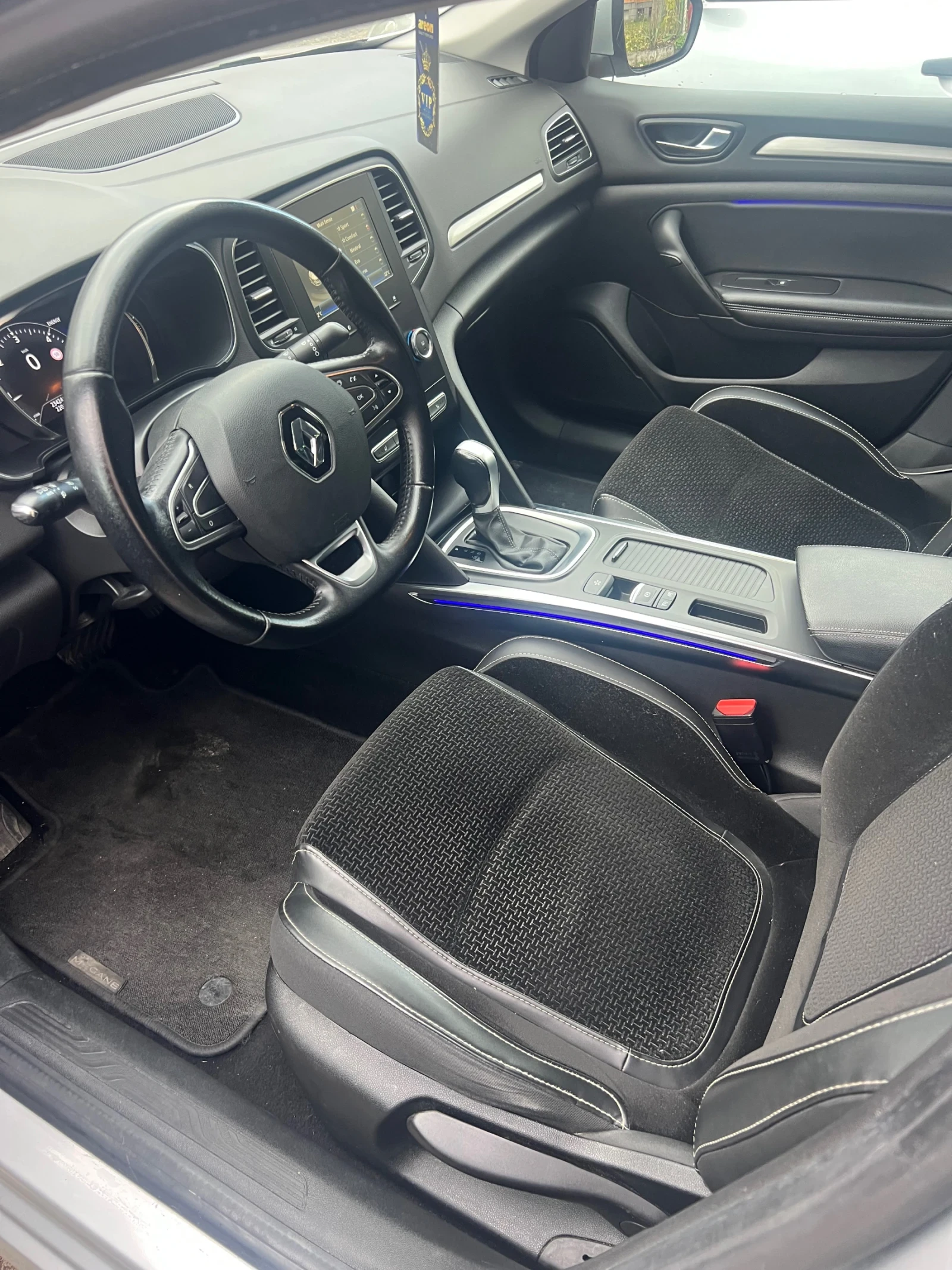Renault Megane, снимка 12 - Автомобили и джипове - 55955230