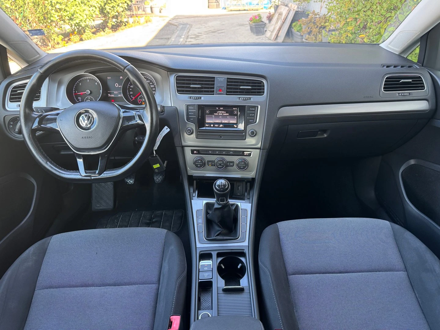 VW Golf, снимка 13 - Автомобили и джипове - 56420383