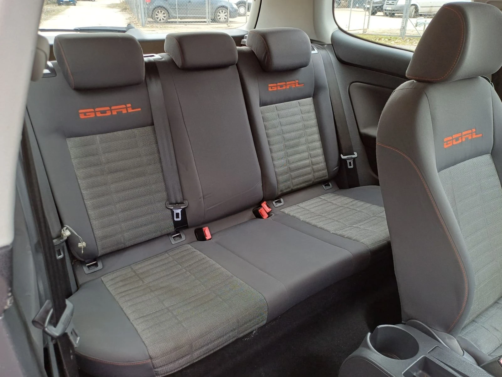 VW Golf 1.6 FSI Goal LPG, снимка 15 - Автомобили и джипове - 56353082