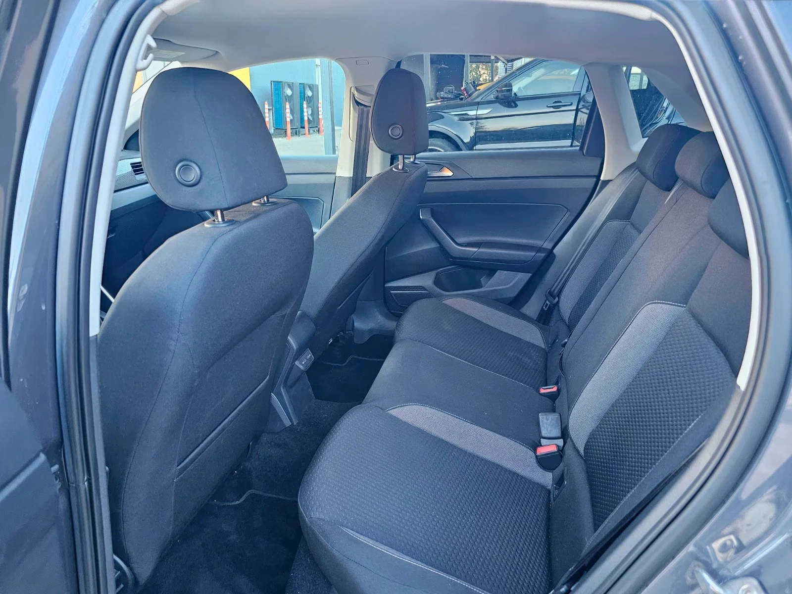 VW Polo VI Active, снимка 12 - Автомобили и джипове - 56643910