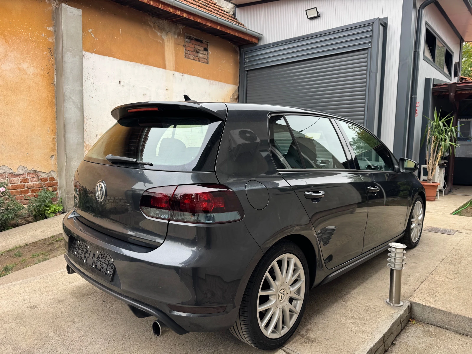 VW Golf 2.0-GTi, снимка 2 - Автомобили и джипове - 56656419