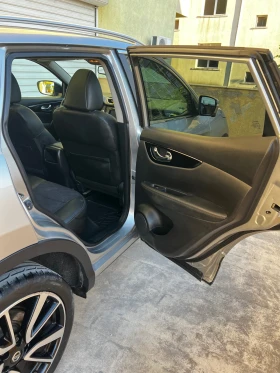 Nissan Qashqai 1.6 dCi Pure Drive Tekna | Панорама | 360  камери , снимка 10