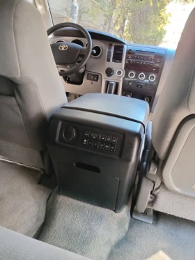 Toyota Sequoia 5.7, снимка 3