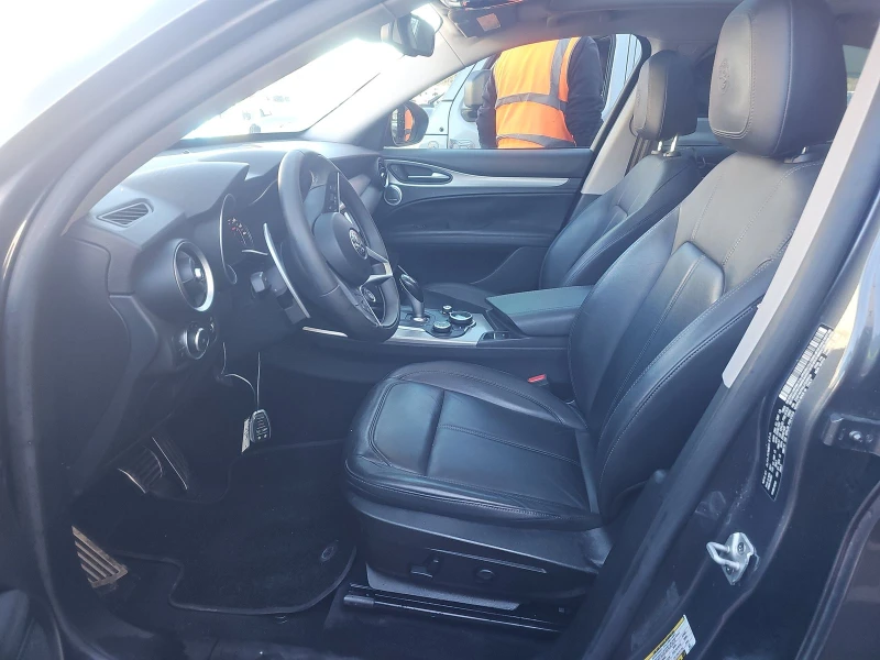 Alfa Romeo Stelvio Sport, снимка 10 - Автомобили и джипове - 52852476