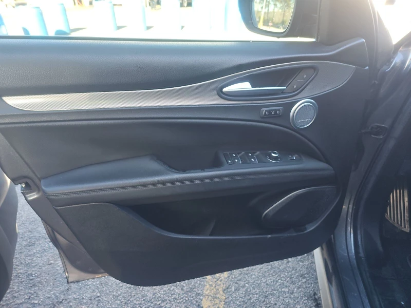 Alfa Romeo Stelvio Sport, снимка 11 - Автомобили и джипове - 52852476