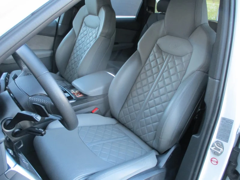 Audi SQ7 4.0TDI/435HP/MASSAGE/PANO/MATRIX/HUD/360/MEMO/799g, снимка 6 - Автомобили и джипове - 53525783