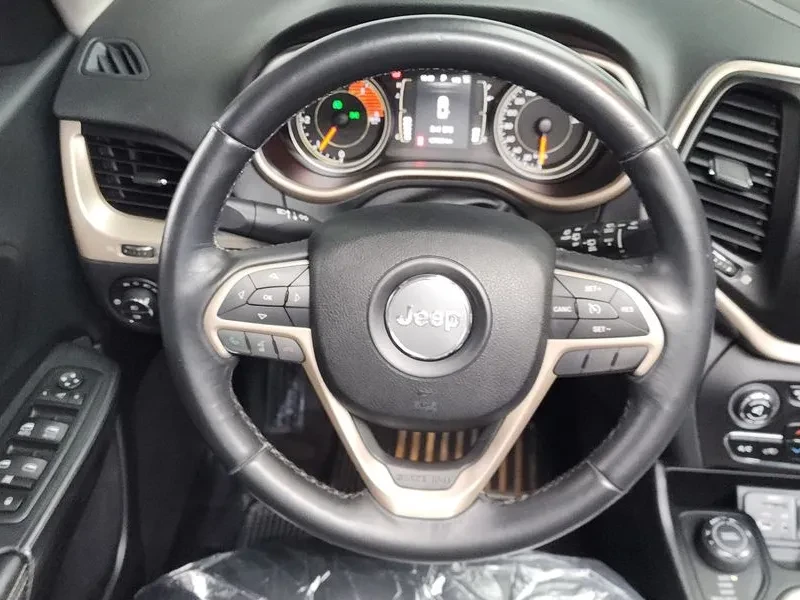 Jeep Cherokee 2.2D AWD LONGITUDE, снимка 13 - Автомобили и джипове - 55739624