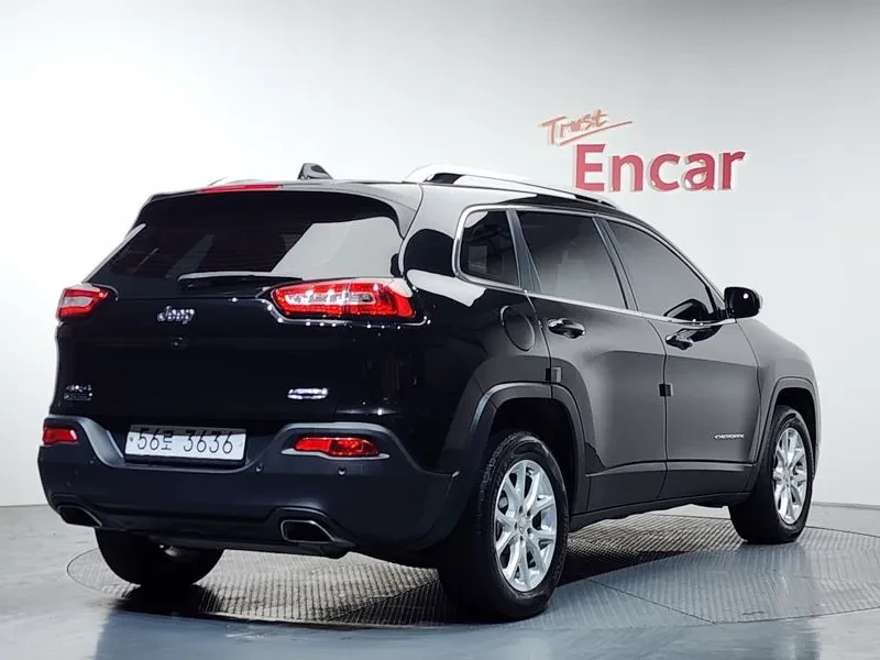 Jeep Cherokee 2.2D AWD LONGITUDE, снимка 2 - Автомобили и джипове - 55739624
