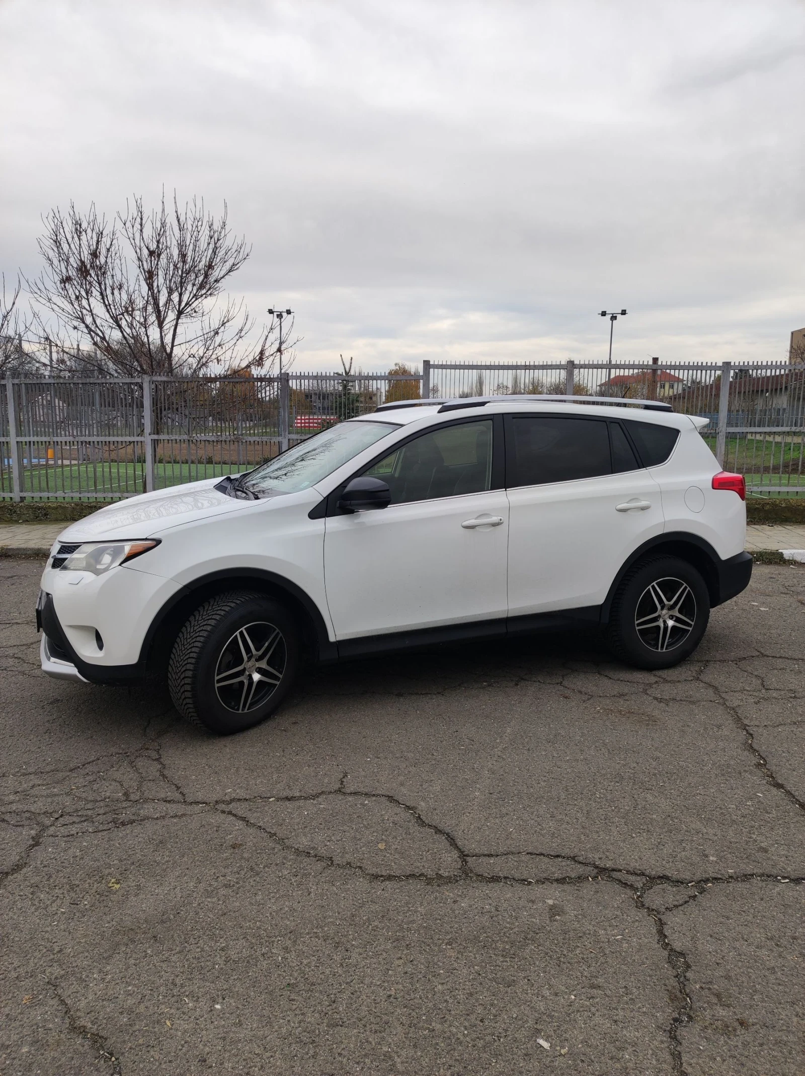 Toyota Rav4 2.5 - изображение 2