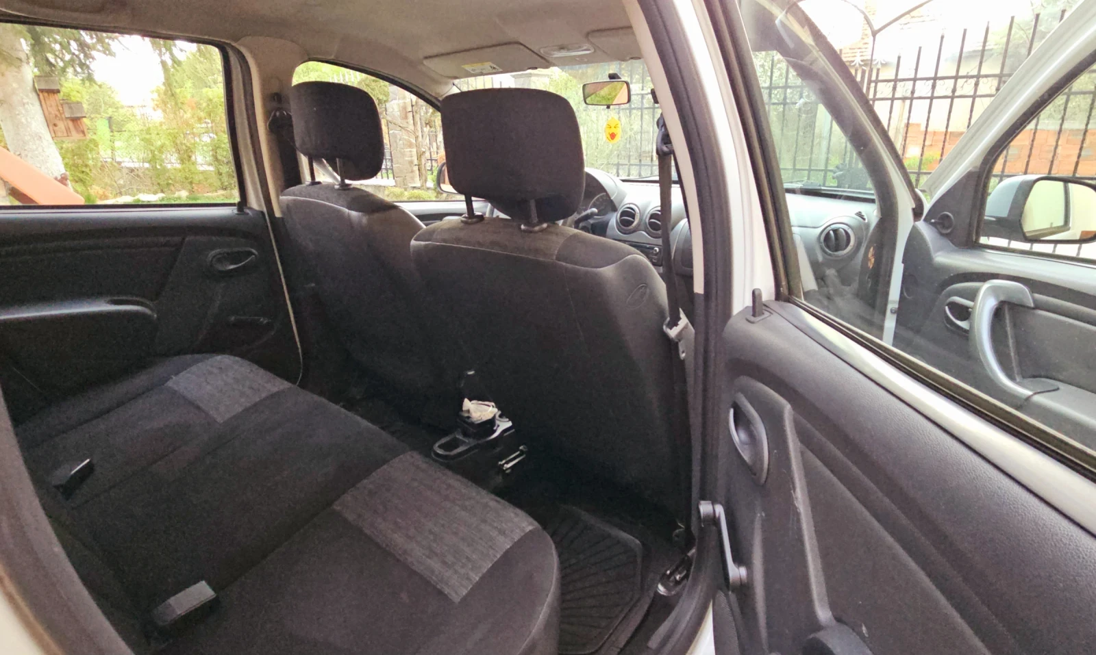 Dacia Duster 4х4/клима/нов от България/отлично състояние  - изображение 8