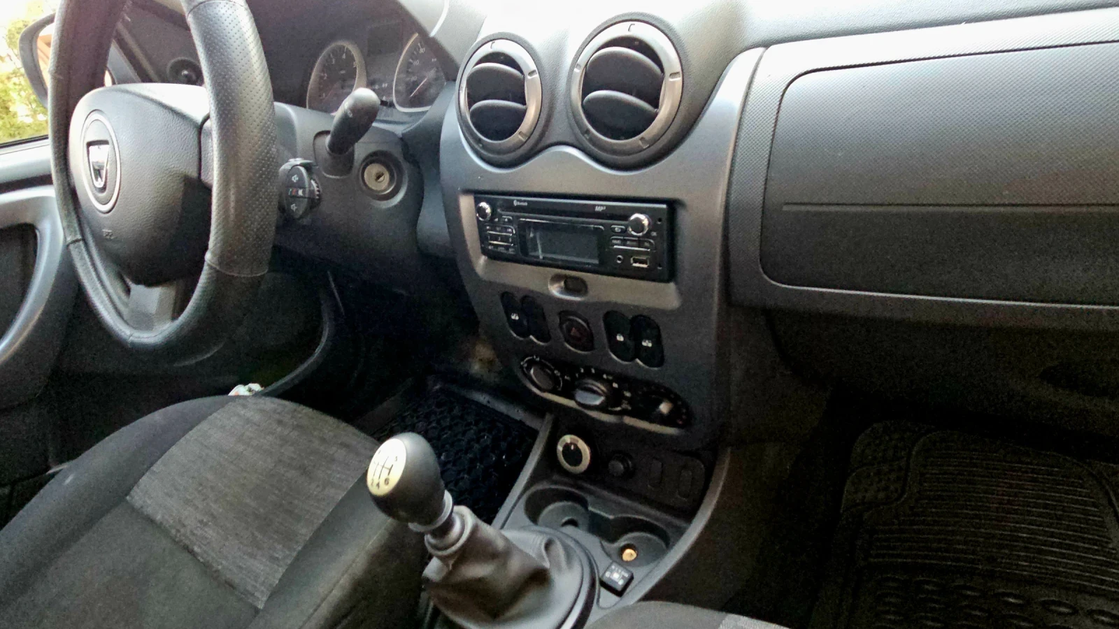 Dacia Duster 4х4/клима/нов от България/отлично състояние  - изображение 10