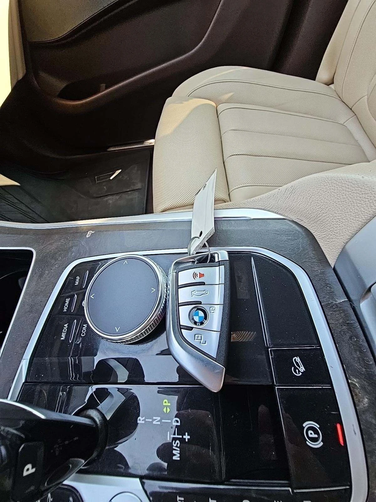 BMW X5 M* SPORT* ХЕДЪП* ОБДУХВАНЕ* САМОПАРКИРАНЕ* МАСАЖ*  - изображение 10