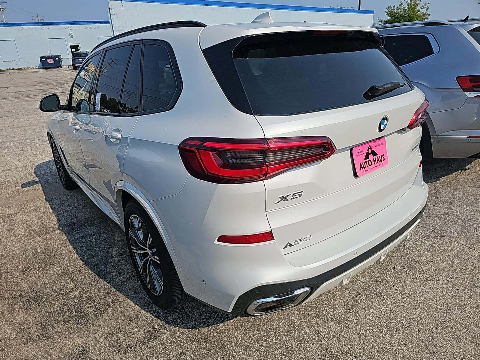 BMW X5 M* SPORT* ХЕДЪП* ОБДУХВАНЕ* САМОПАРКИРАНЕ* МАСАЖ*  - изображение 4