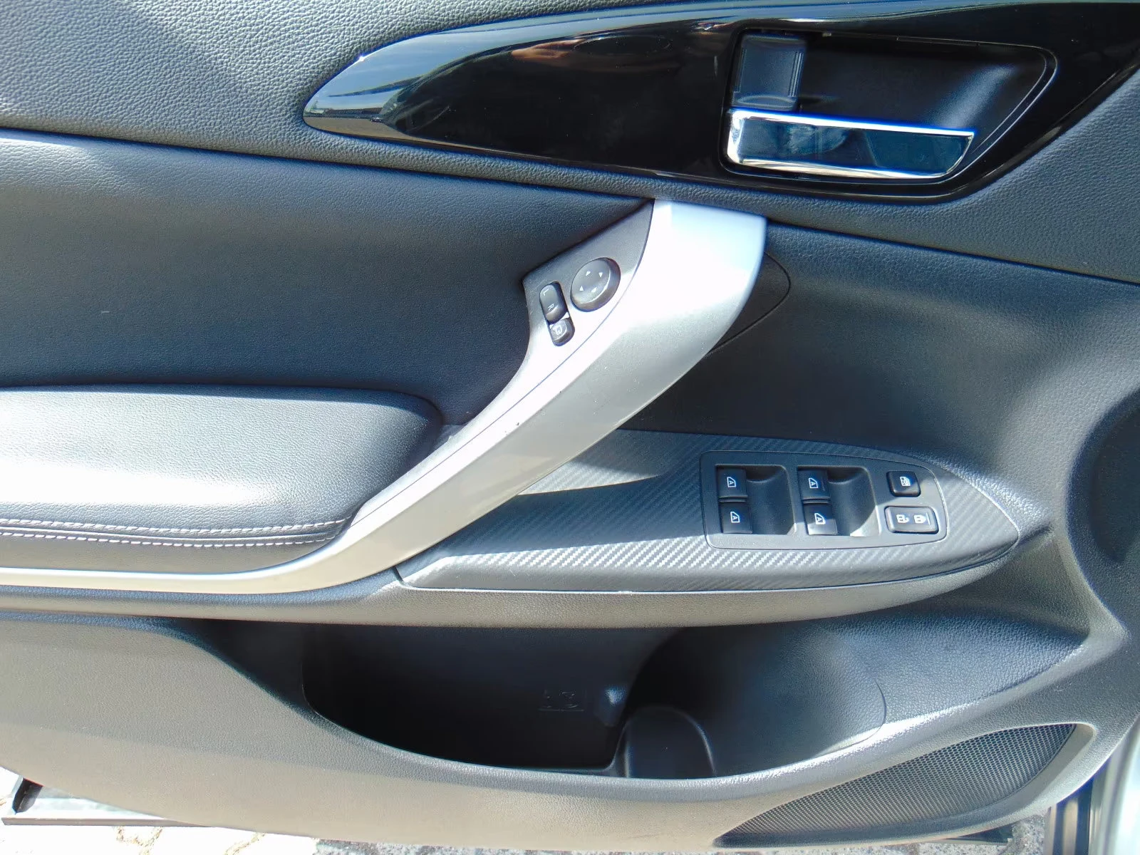 Mitsubishi Eclipse Cross PLUS-SELECT/188HP/PHEV/360/CPLAY/KLESS/LED/724f | Mobile.bg   14