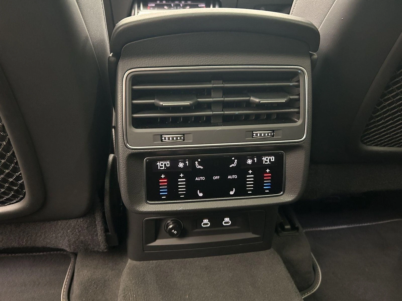 Audi Q7 55 TFSI/FACELIFT/S-LINE/PANO/MATRIX/HEADUP/7 | Mobile.bg   15