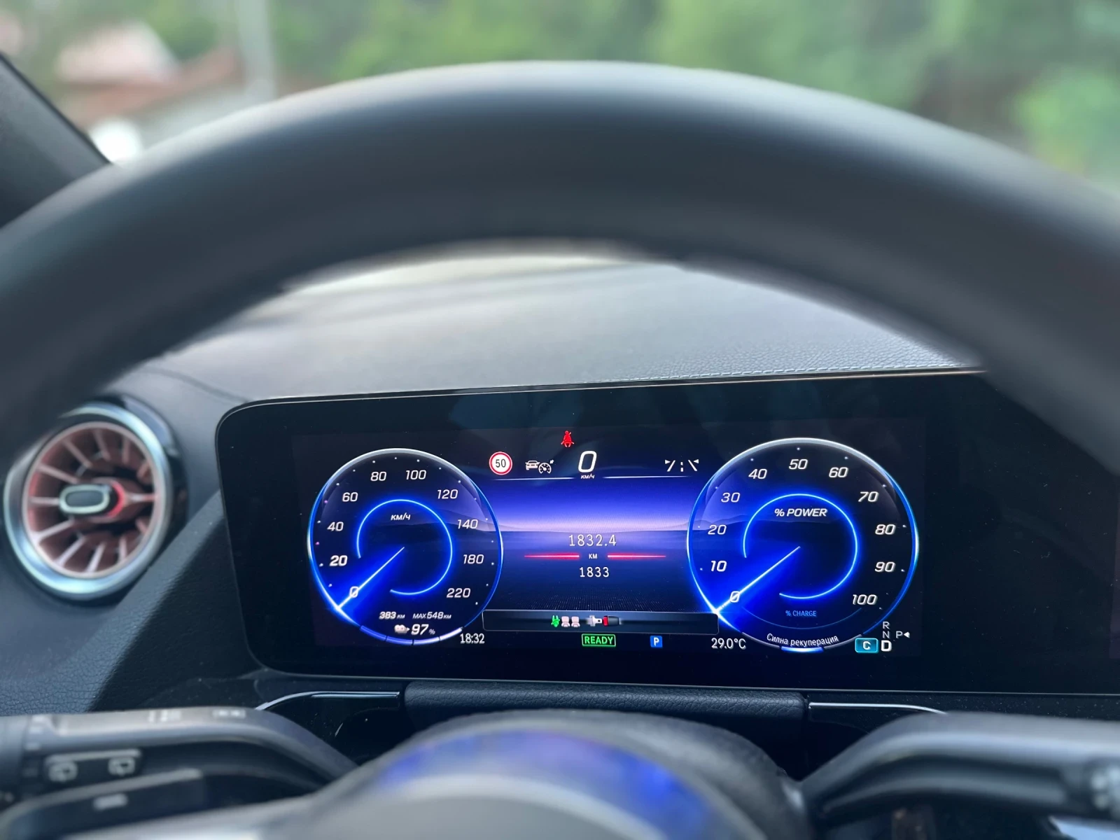 Mercedes-Benz EQA  - изображение 10