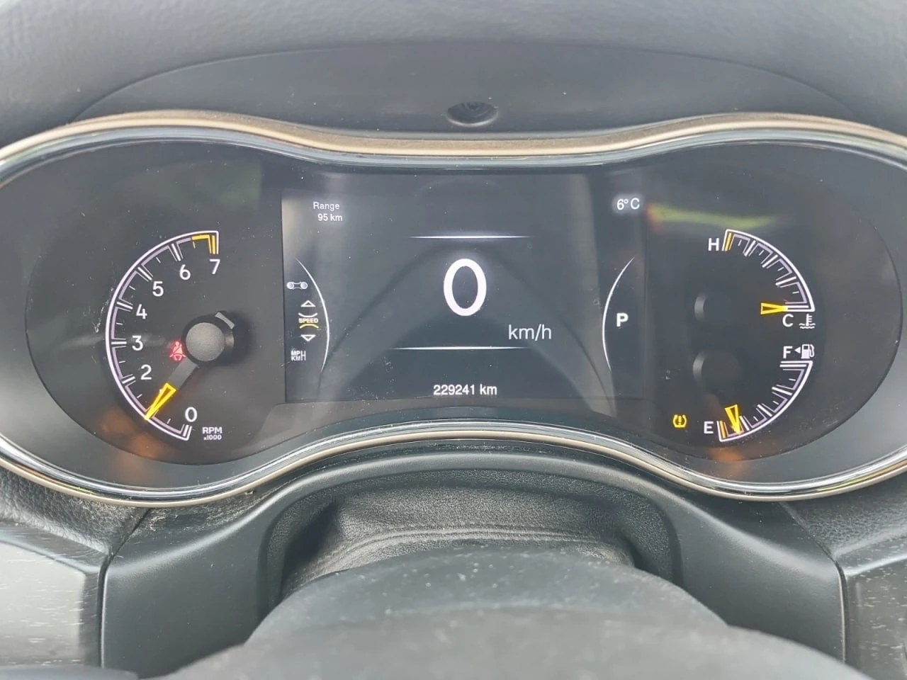 Jeep Grand cherokee * АВТО КРЕДИТ* ЦЕНА ДО БГ * СЕРВИЗНА ИСТОРИЯ *  - изображение 8