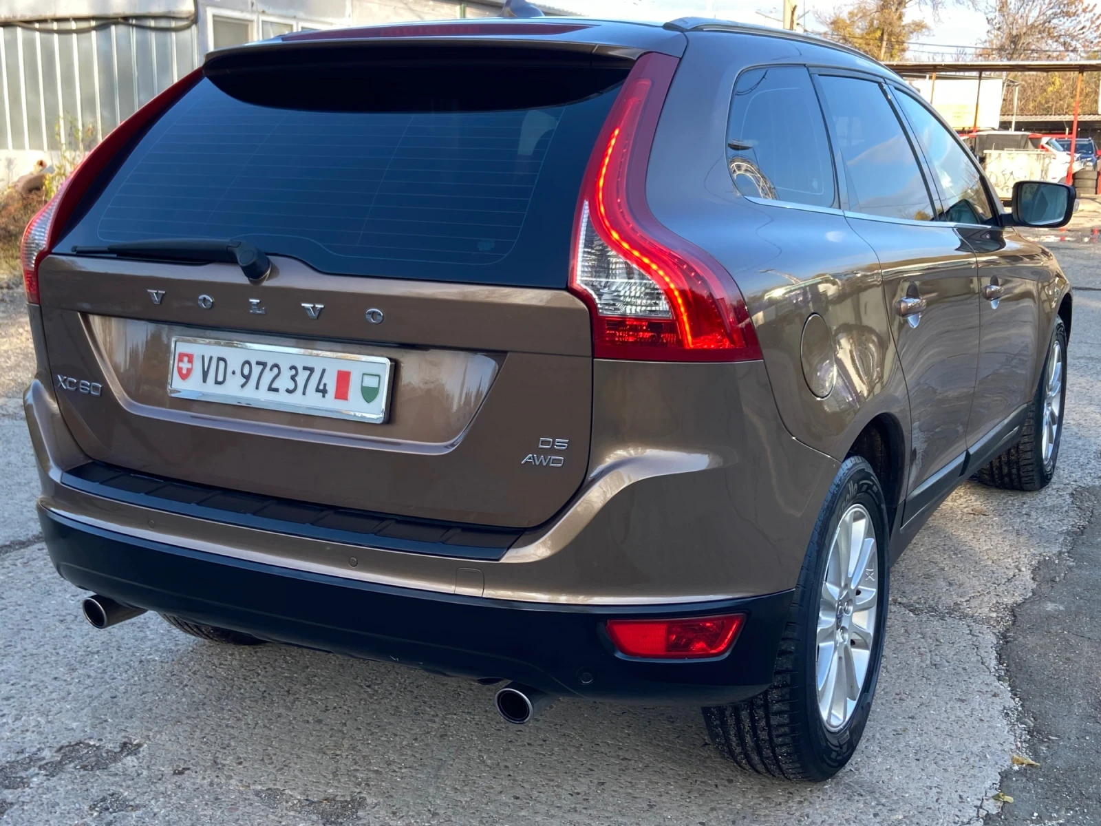 Volvo XC60 2.4-D5 215.. SUMMUM | Mobile.bg   4