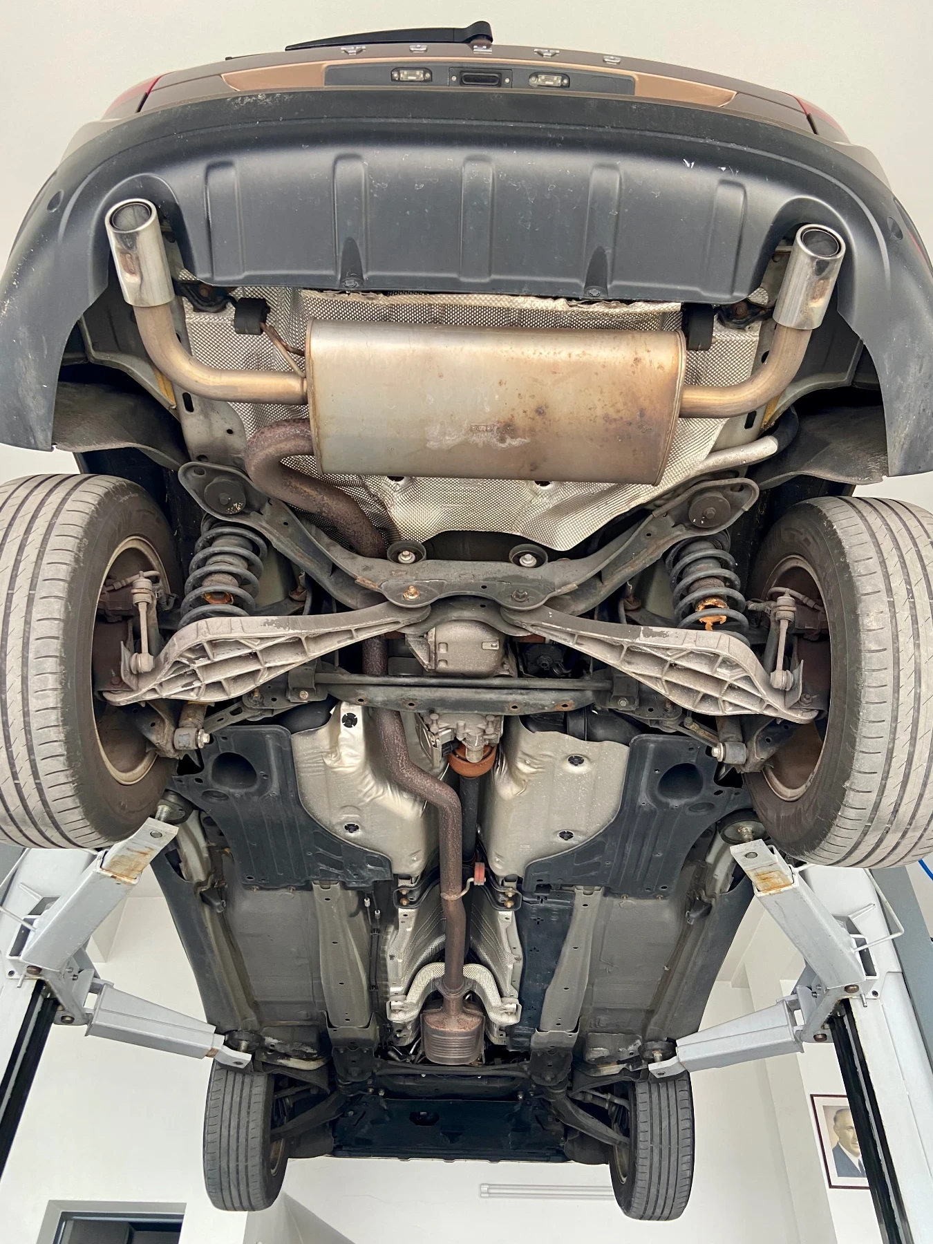 Volvo XC60 2.4-D5 215.. SUMMUM | Mobile.bg   7