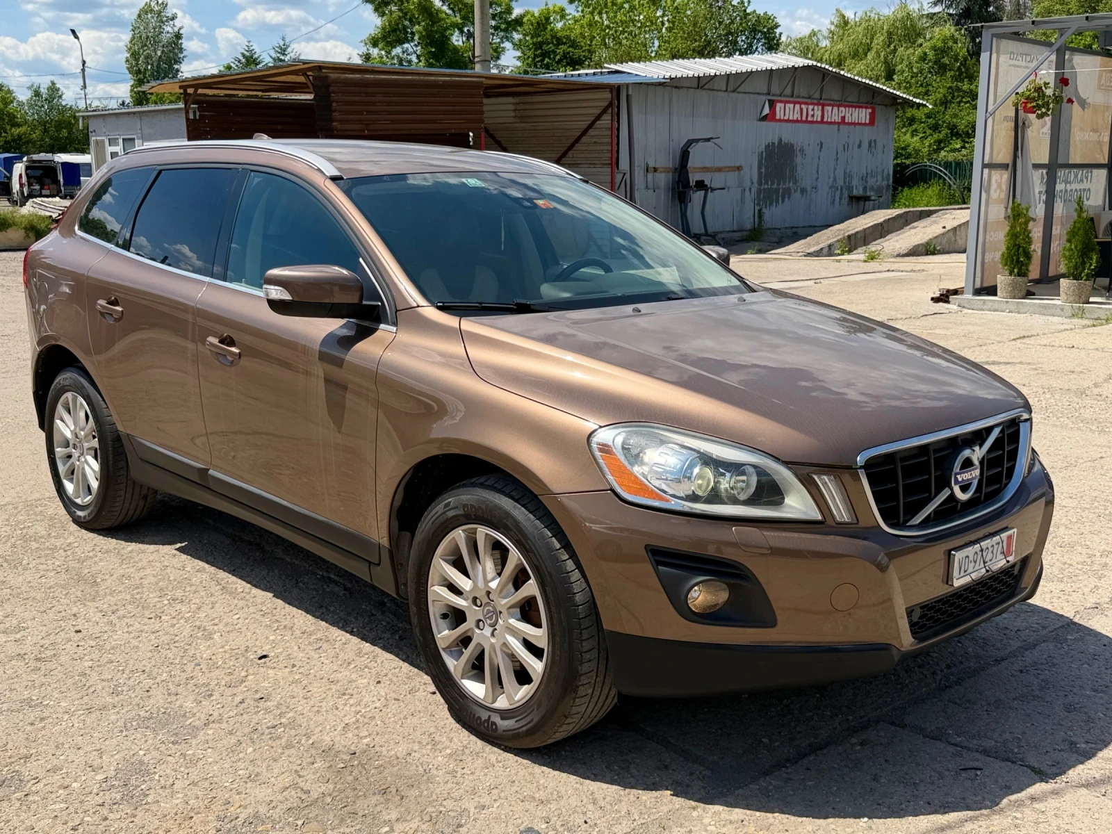 Volvo XC60 2.4-D5 215к.с. SUMMUM, снимка 6 - Автомобили и джипове - 52380356