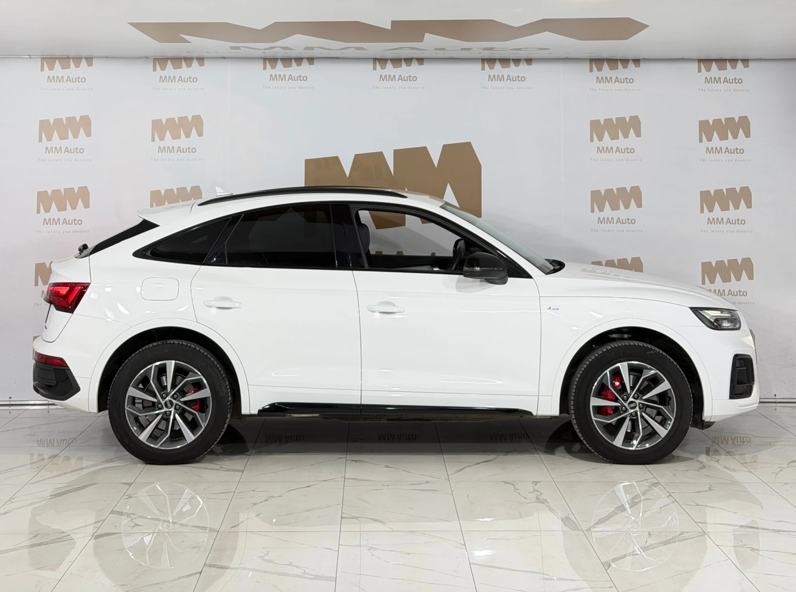 Audi Q5 Sportback* Quattro* 40TDi* 2xS-Line* Camera - изображение 2